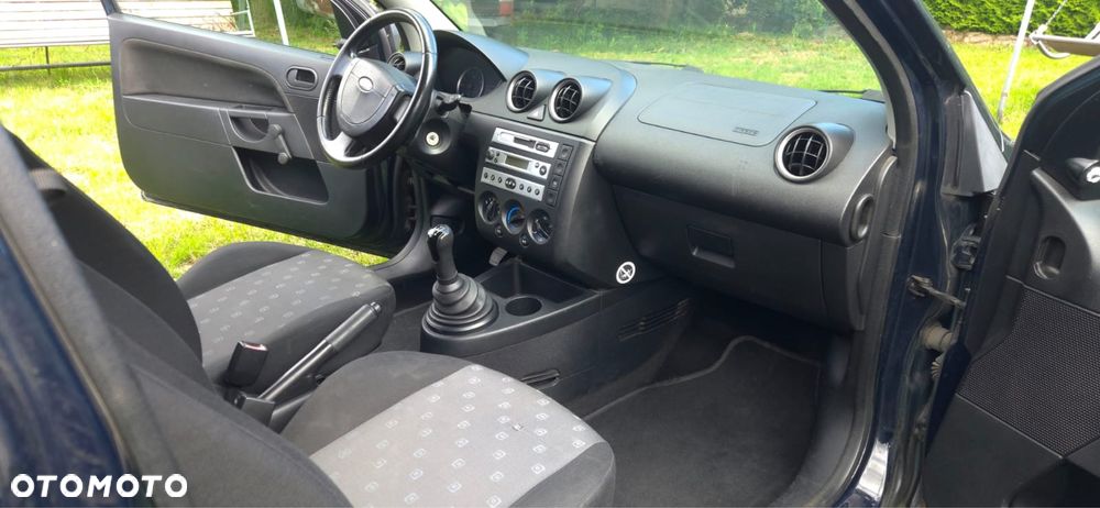 Ford Fiesta - 3