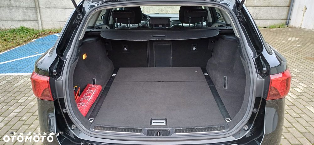 Toyota Avensis 2.0 D-4D Premium - 9