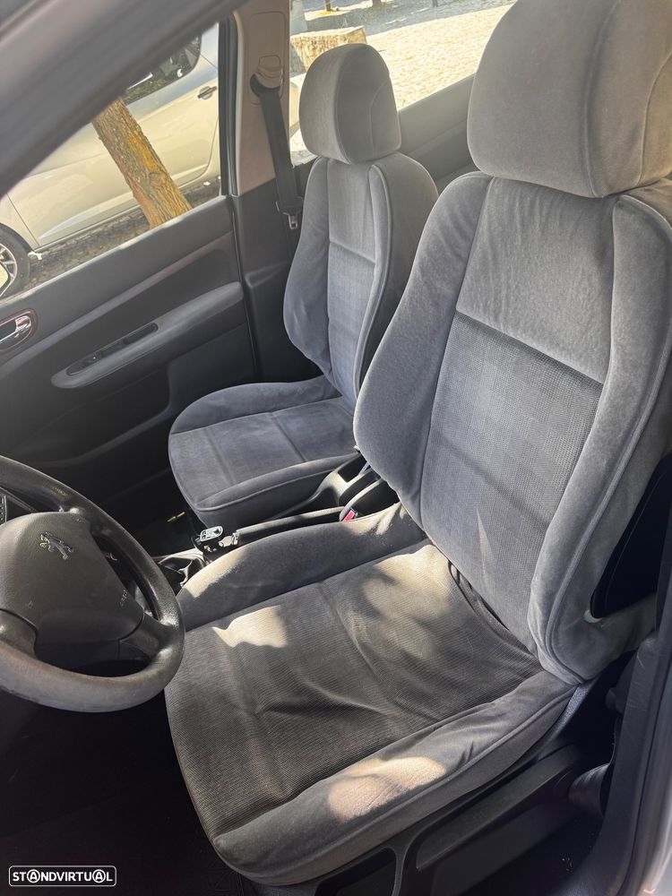 Peugeot 307 - 6