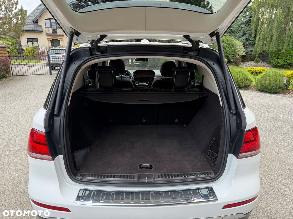 Mercedes-Benz GLE - 27