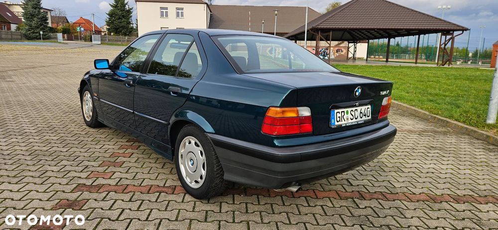 BMW Seria 3 316i - 3