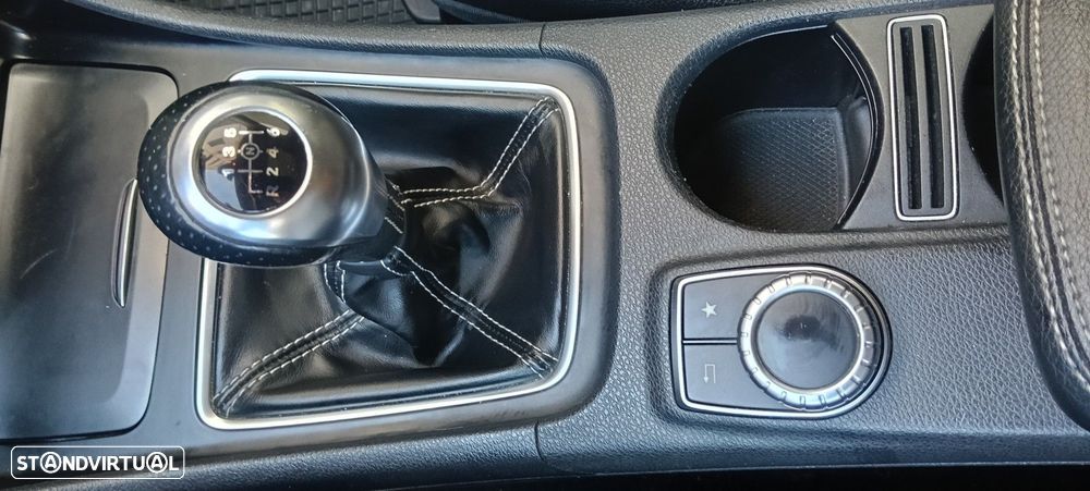 Mercedes-Benz GLA 180 - 20