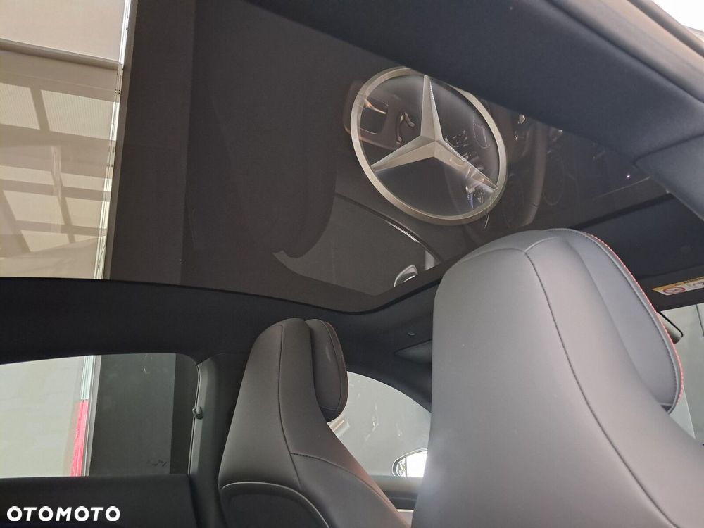 Mercedes-Benz CLA - 37