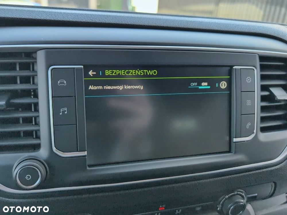 Peugeot e-Expert - 24