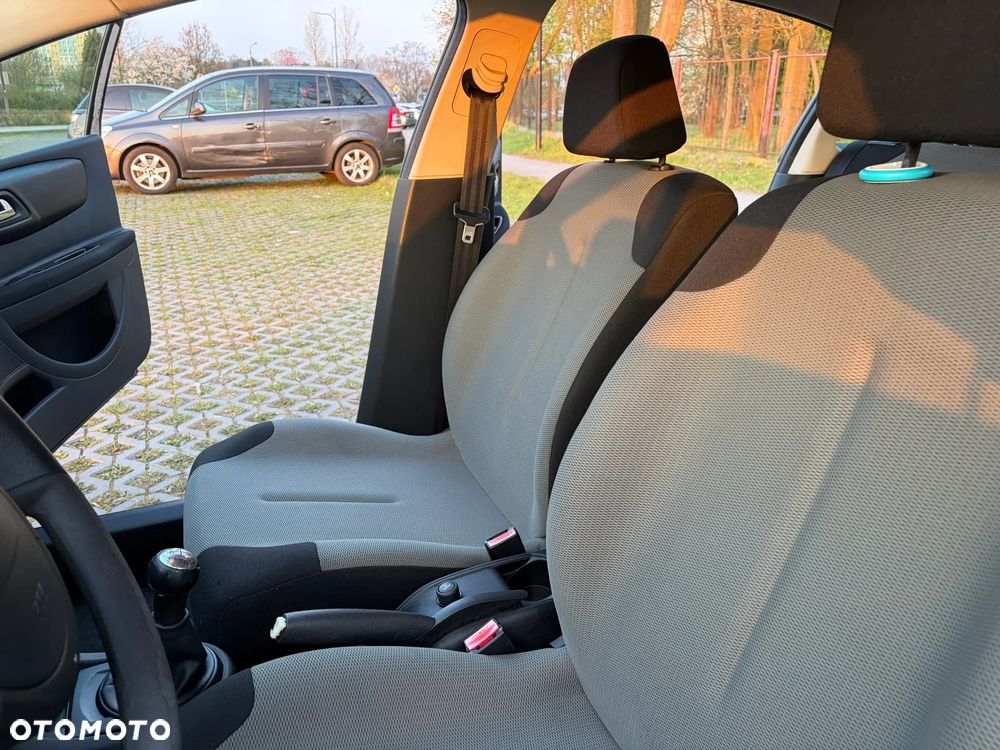 Citroën C4 1.4 16V Impress - 11