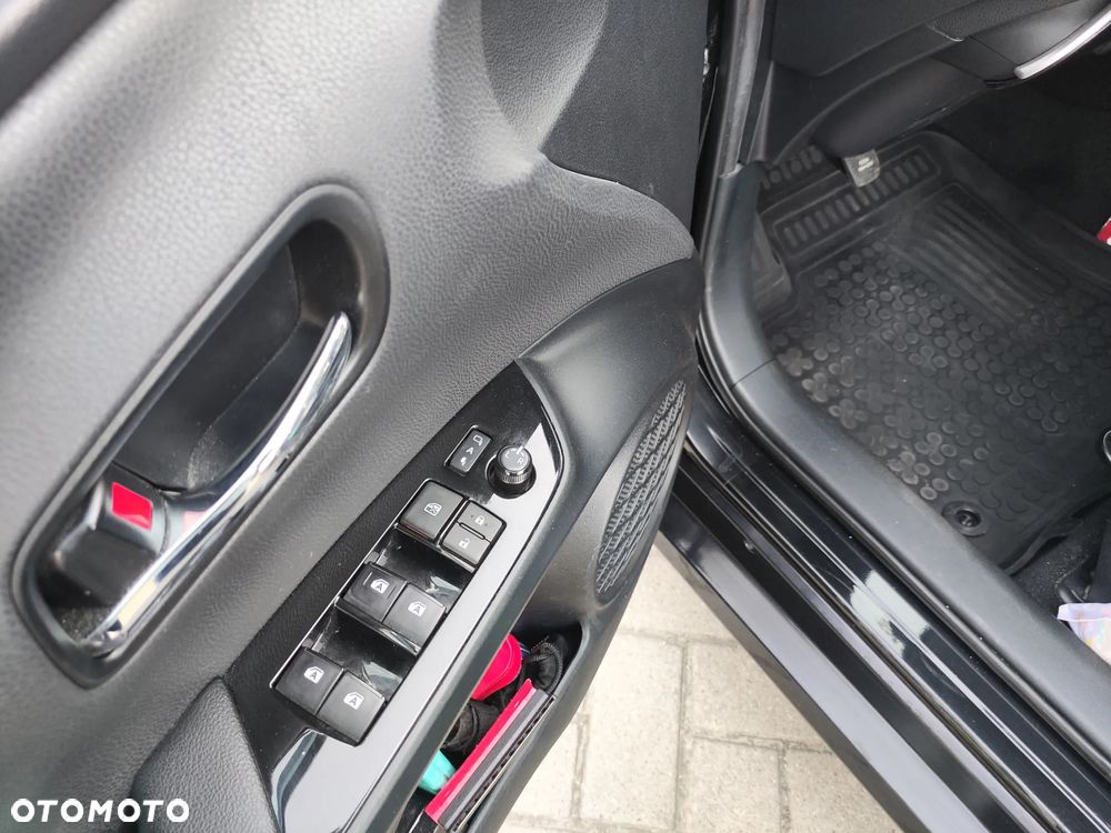 Toyota Prius Hybrid - 15