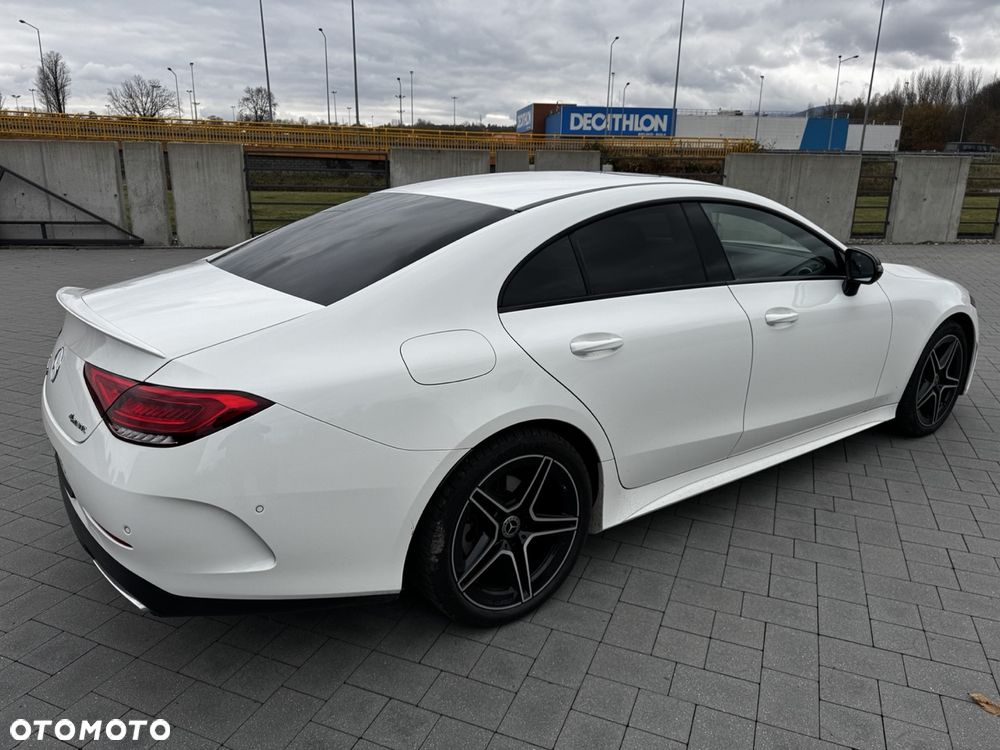Mercedes-Benz CLS 300 d 4Matic 9G-TRONIC AMG Line - 2