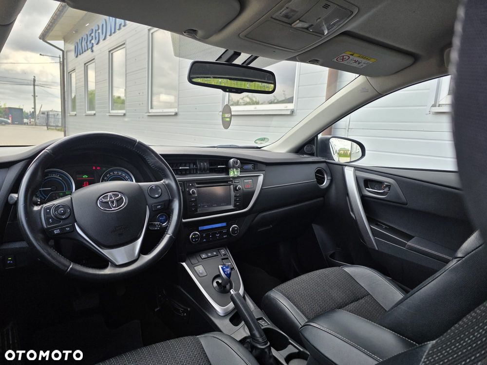 Toyota Auris 1.8 HSD Luna - 23