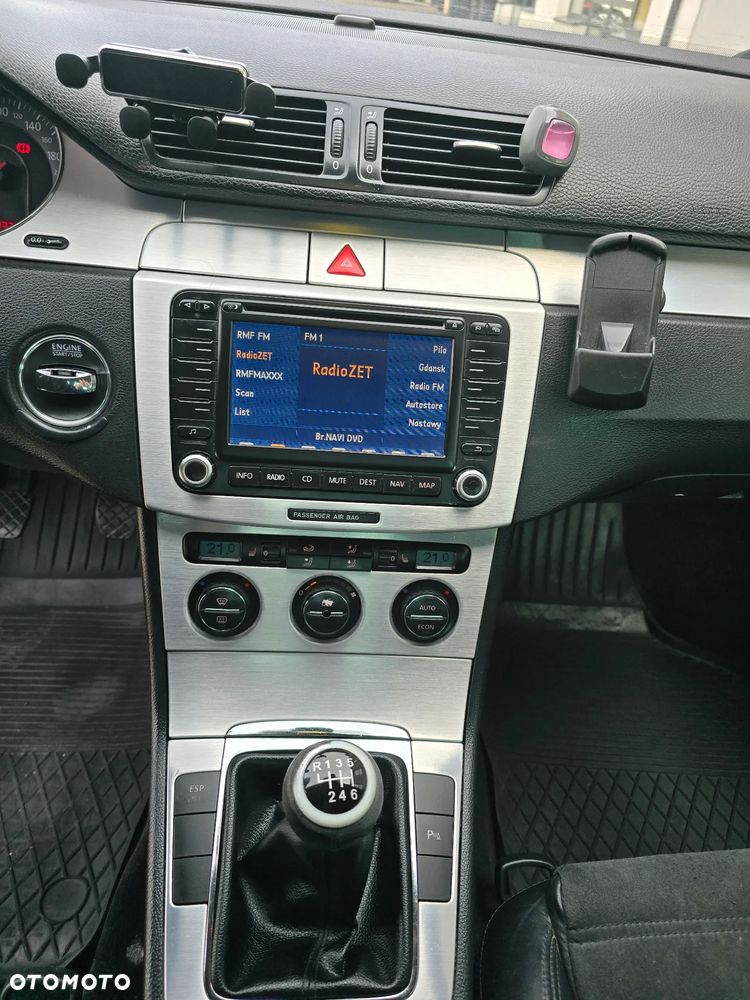 Volkswagen Passat 2.0 TDI Highline - 19