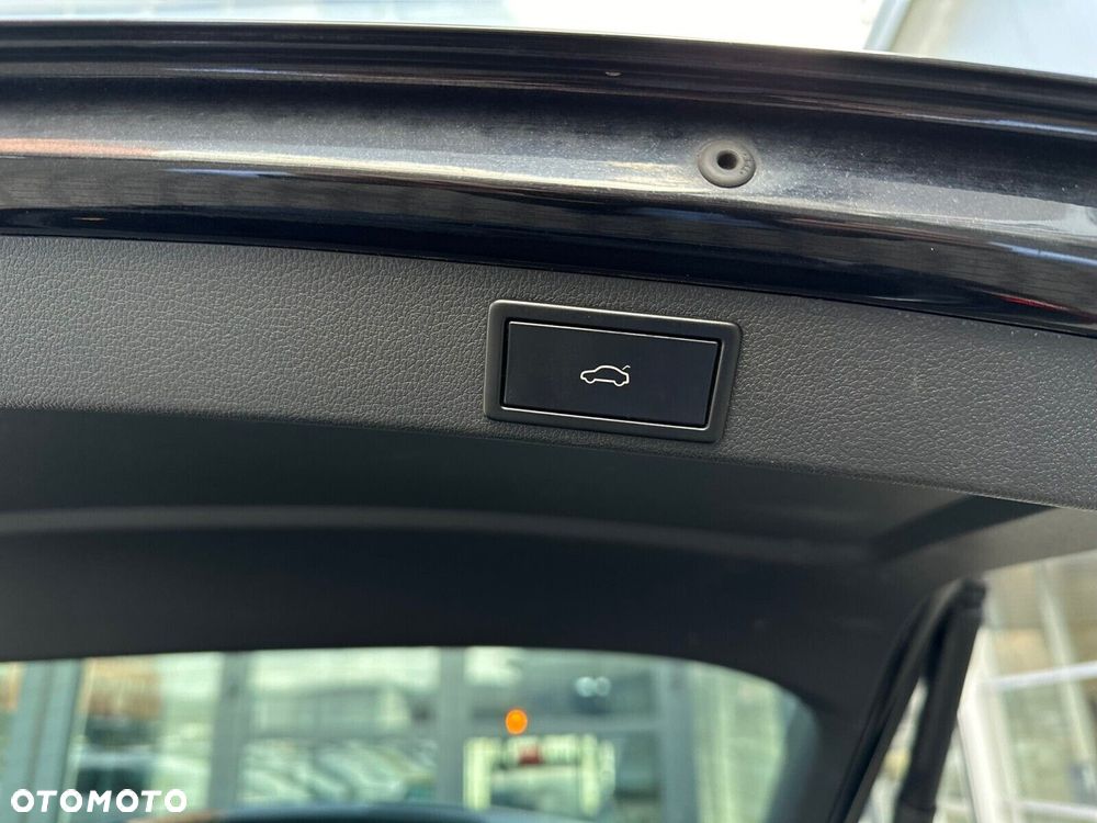 Skoda Octavia 2.0 TSI RS Challenge 245 DSG - 35