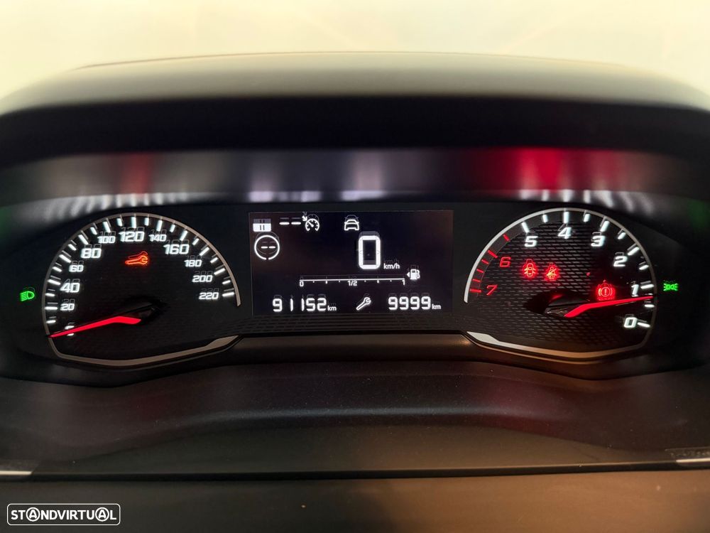 Peugeot 208 1.2 PureTech Active - 19
