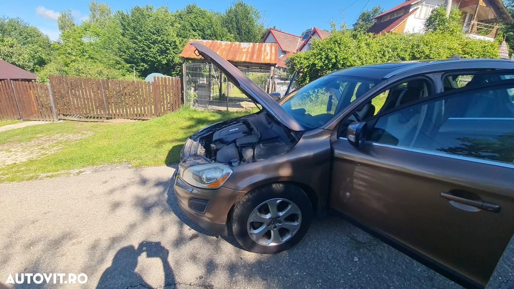 Volvo XC 60 D5 AWD A6 Basic - 12
