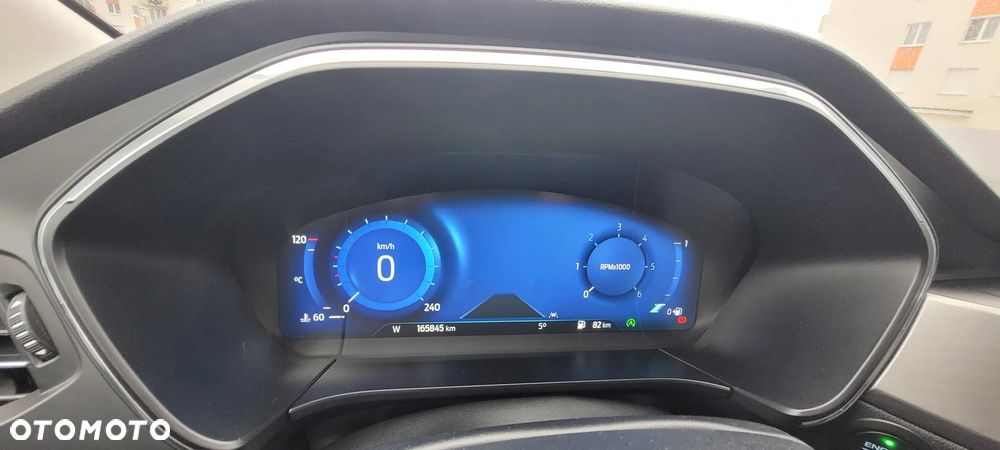 Ford Kuga 2.0 TDCi 2x4 Titanium - 14