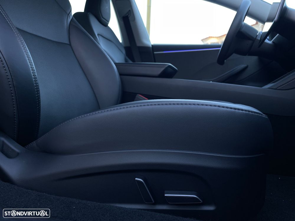 Tesla Model 3 Tração Traseira Premium - 28
