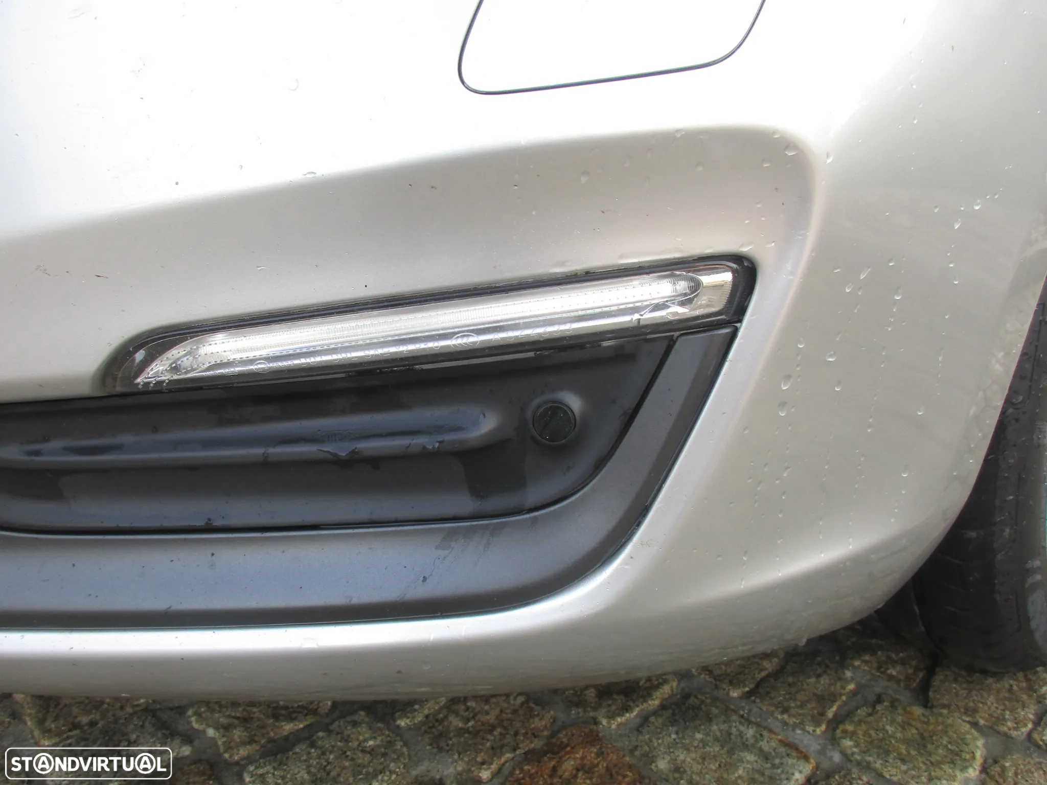 Volvo V60 2.0 D4 Momentum - 26