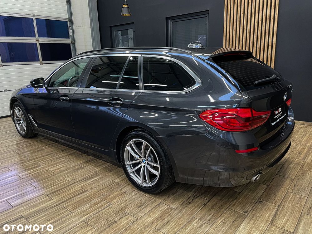 BMW Seria 5 520d - 11