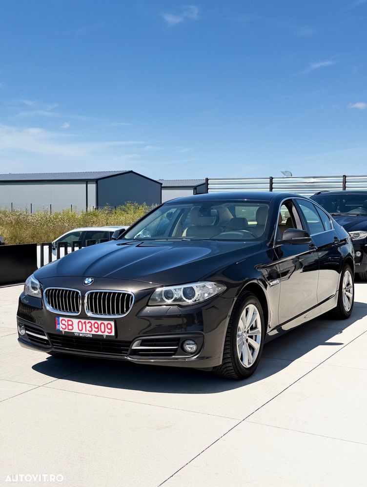 BMW Seria 5 520i Aut. - 1