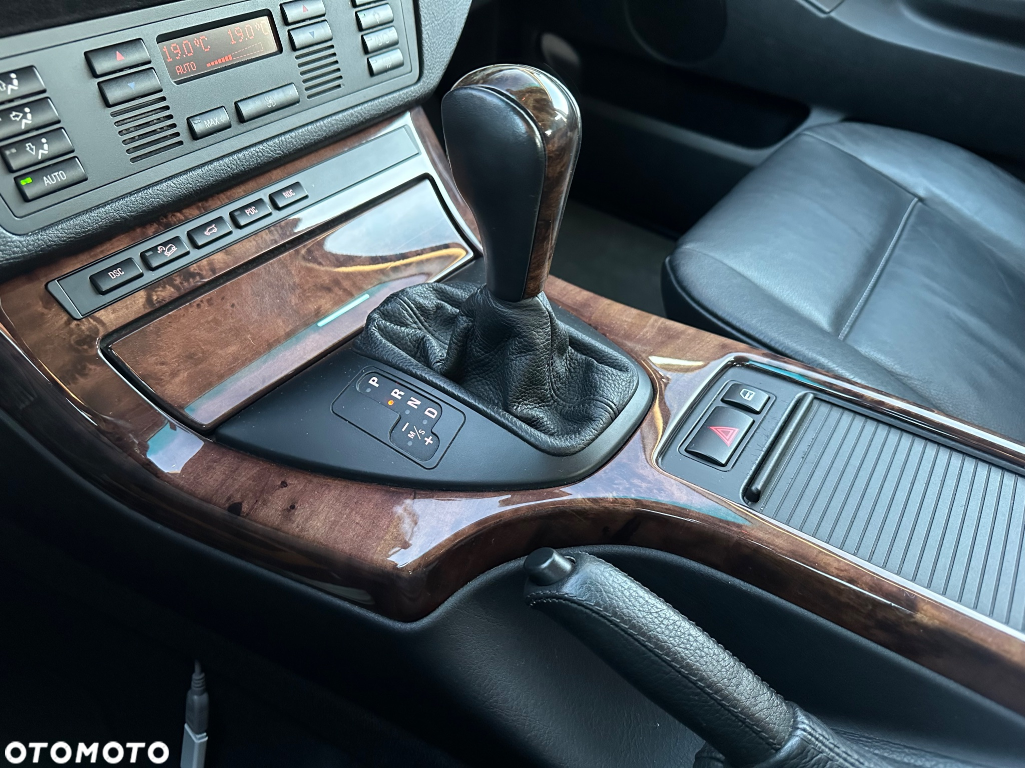 BMW X5 4.4i - 19