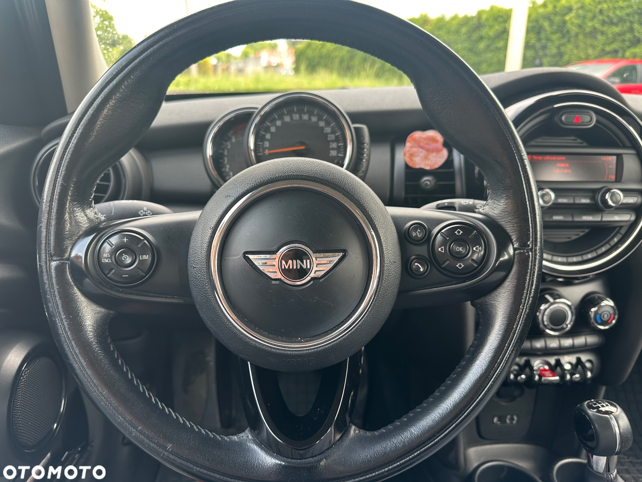 MINI ONE Standard - 9
