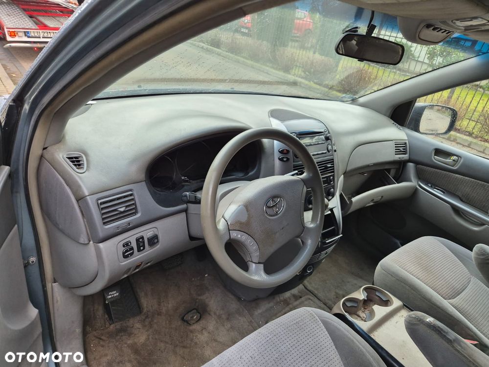 Konsola, deska rozdzielcza Toyota Sienna 03-10r. - 1