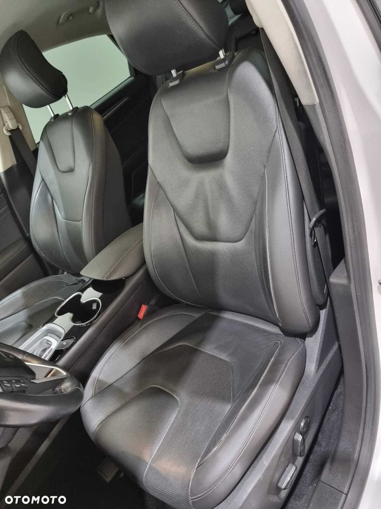 Ford Mondeo - 21