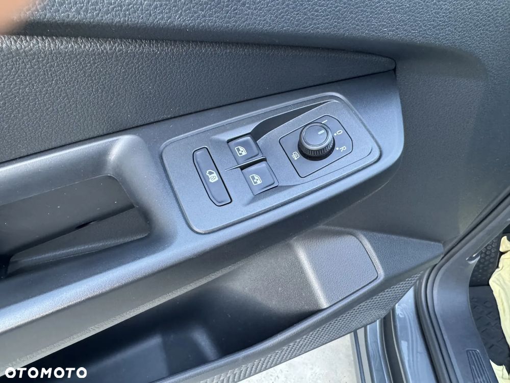 Volkswagen Caddy 2.0 TDI DSG - 10
