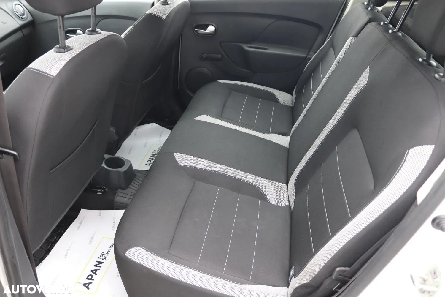 Dacia Sandero ECO-G 100 MT5 Comfort - 11