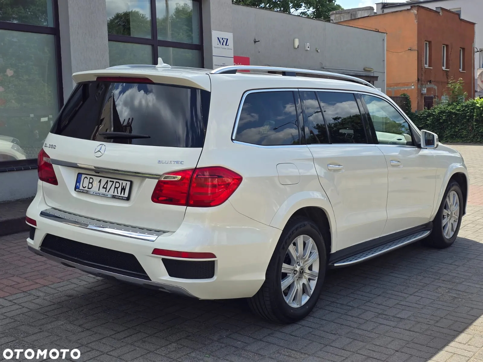 Mercedes-Benz GL 350 BlueTec 4-Matic - 5