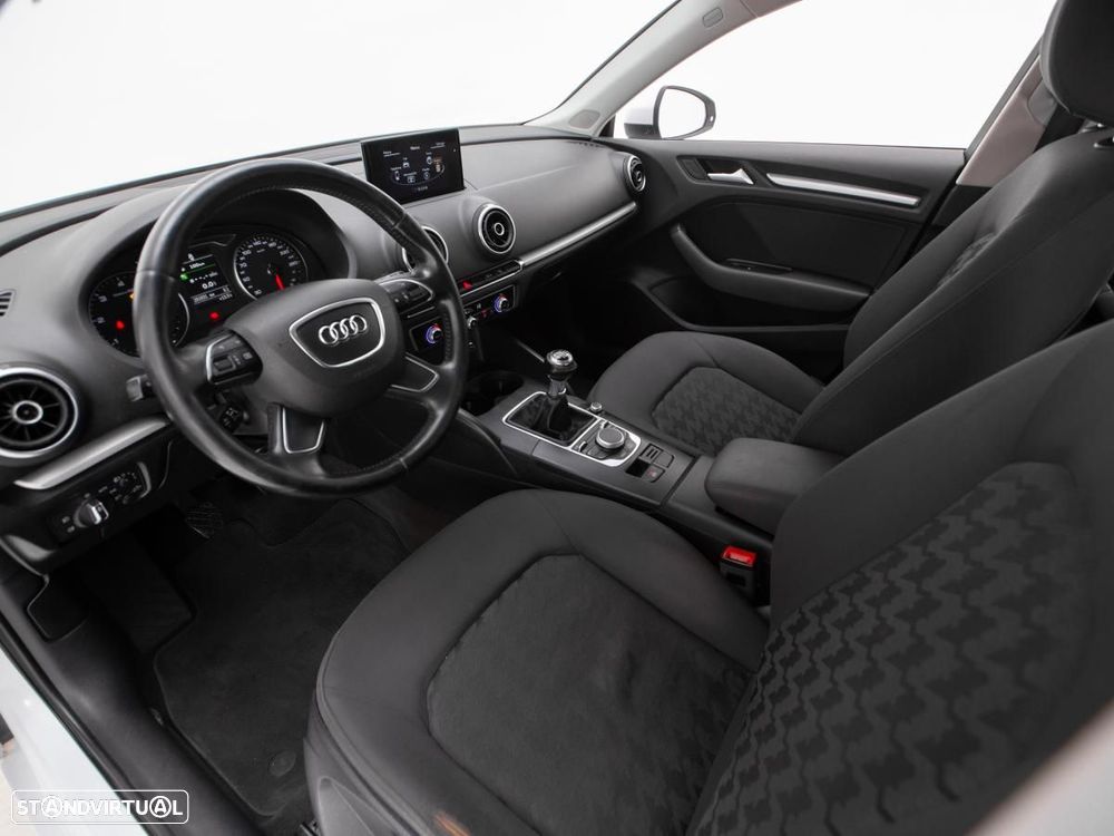 Audi A3 Sportback - 7