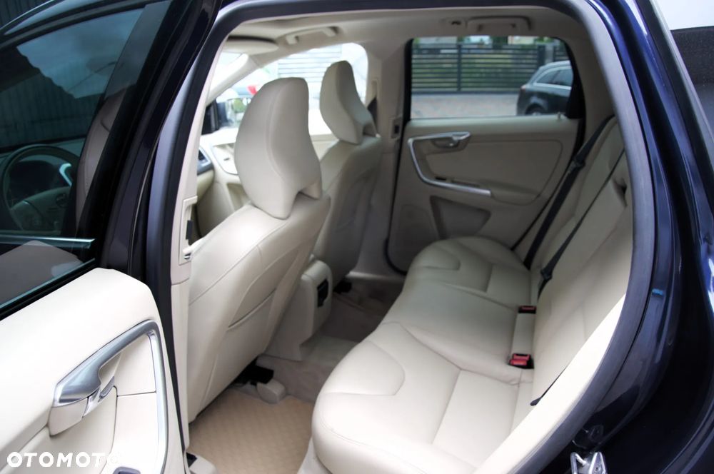 Volvo XC 60 B4 B Inscription - 6