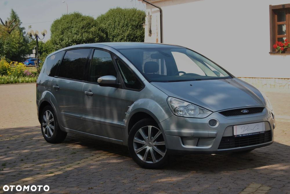 Ford S-Max 2.0 Ambiente - 2