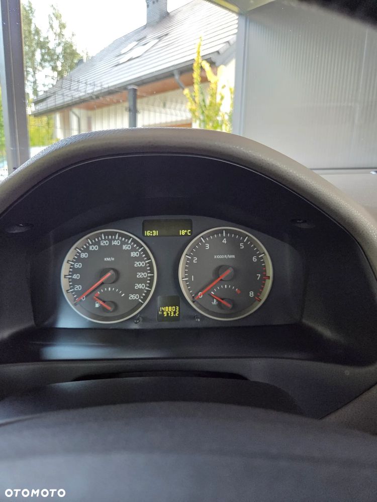 Volvo V50 2.4 - 18
