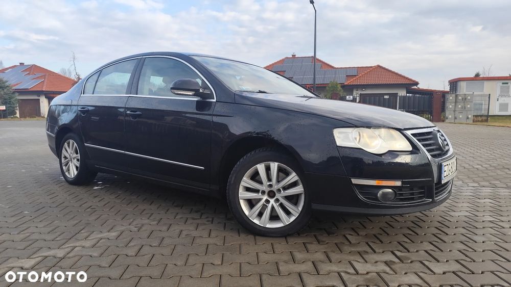 Volkswagen Passat - 4