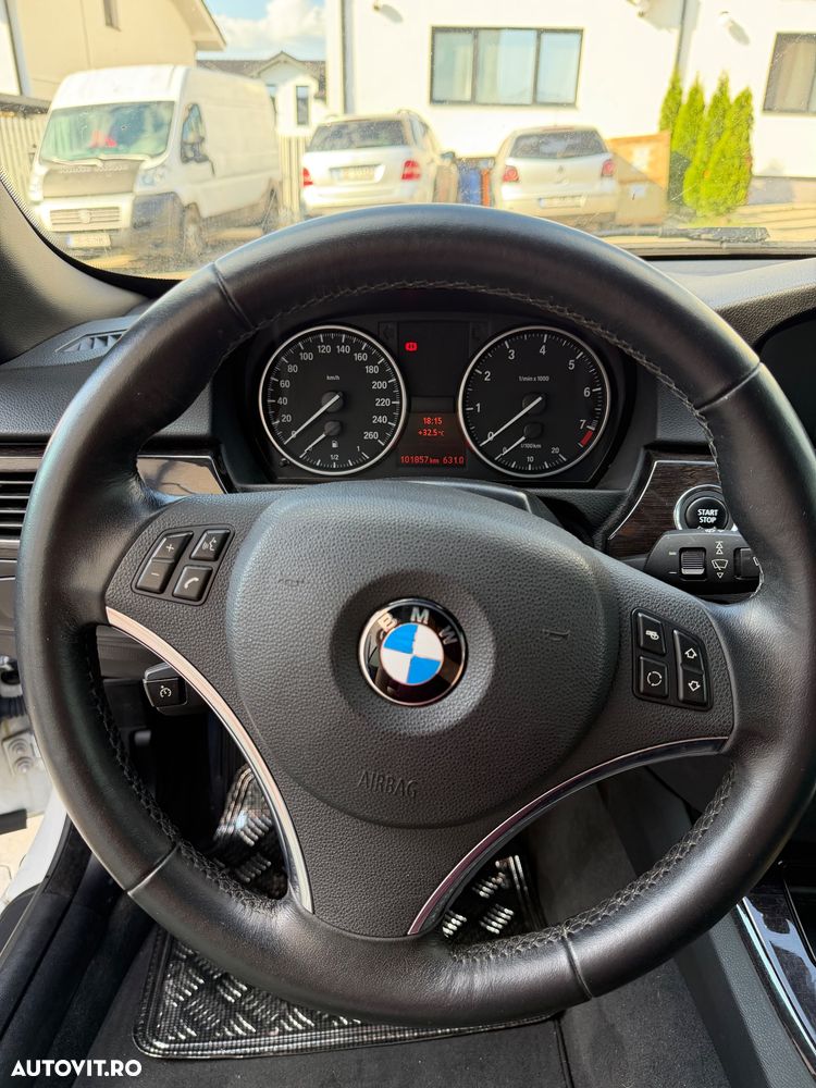 BMW Seria 3 320i Aut. Edition Exclusive - 12