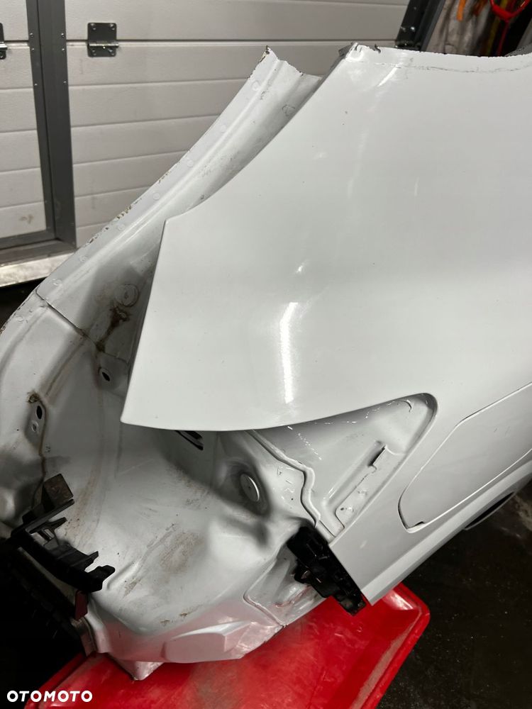 ĆWIARTKA BŁOTNIK POSZYCIE SŁUPEK PRÓG PRAWY TYŁ DACIA SANDERO 2023 III 3 - 6