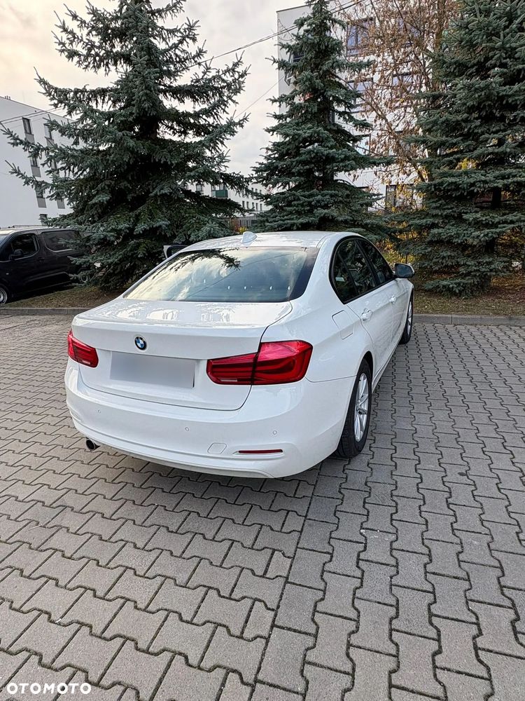 BMW Seria 3 318d - 3