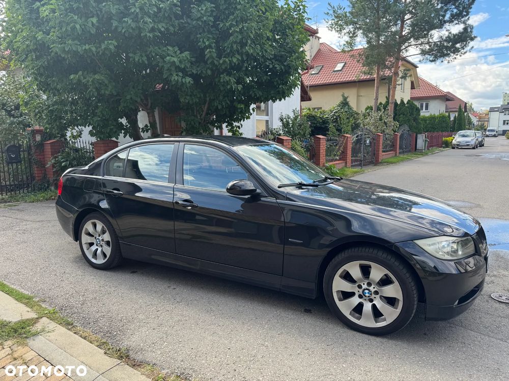 BMW Seria 3 320i - 2