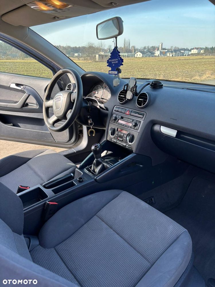 Audi A3 3-drzwiowe 1.9 TDI Ambiente - 3