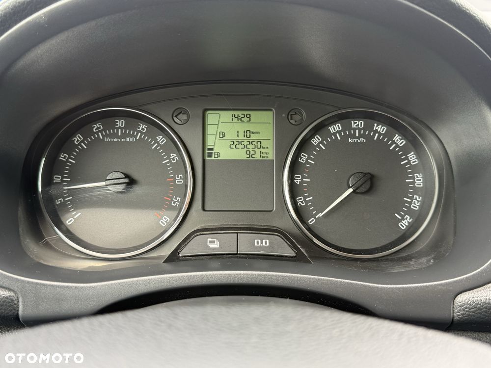Skoda Fabia - 8
