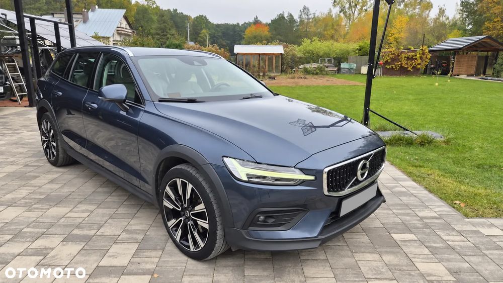 Volvo V60 Cross Country 2020 photo 4