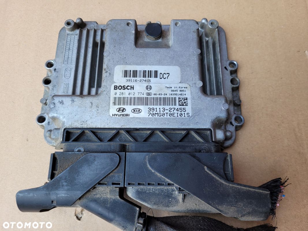 KIA MAGENTIS 2.0D 39113-27455 0281012774 KOMPUTER - 1