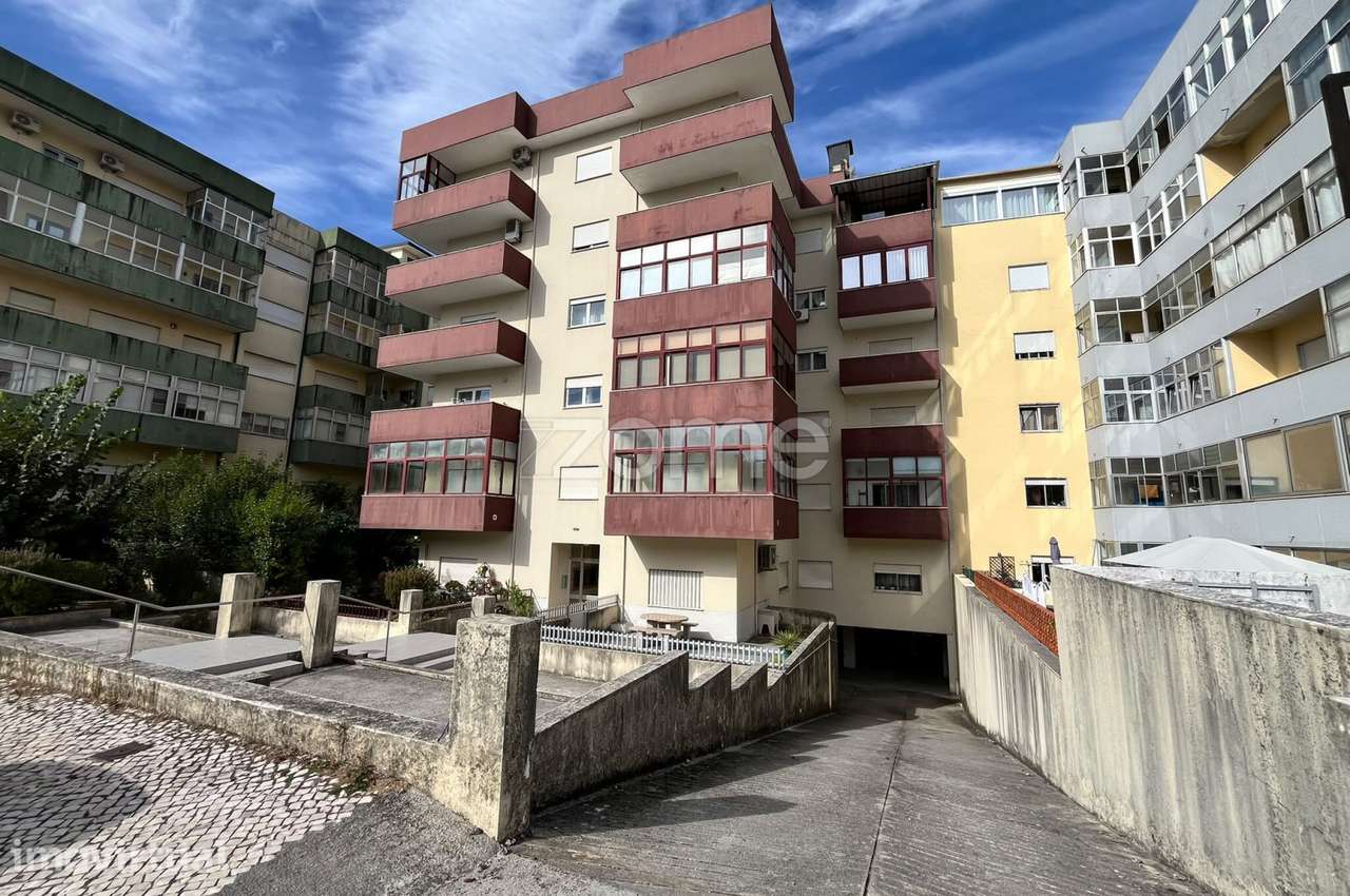 Apartamento T3 com Suíte, Varandas, Terraço e Garagem Fechada – Vis... - Grande imagem: 2/44