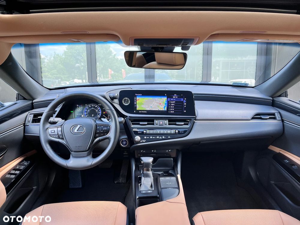 Lexus ES 300h Business Edition - 5