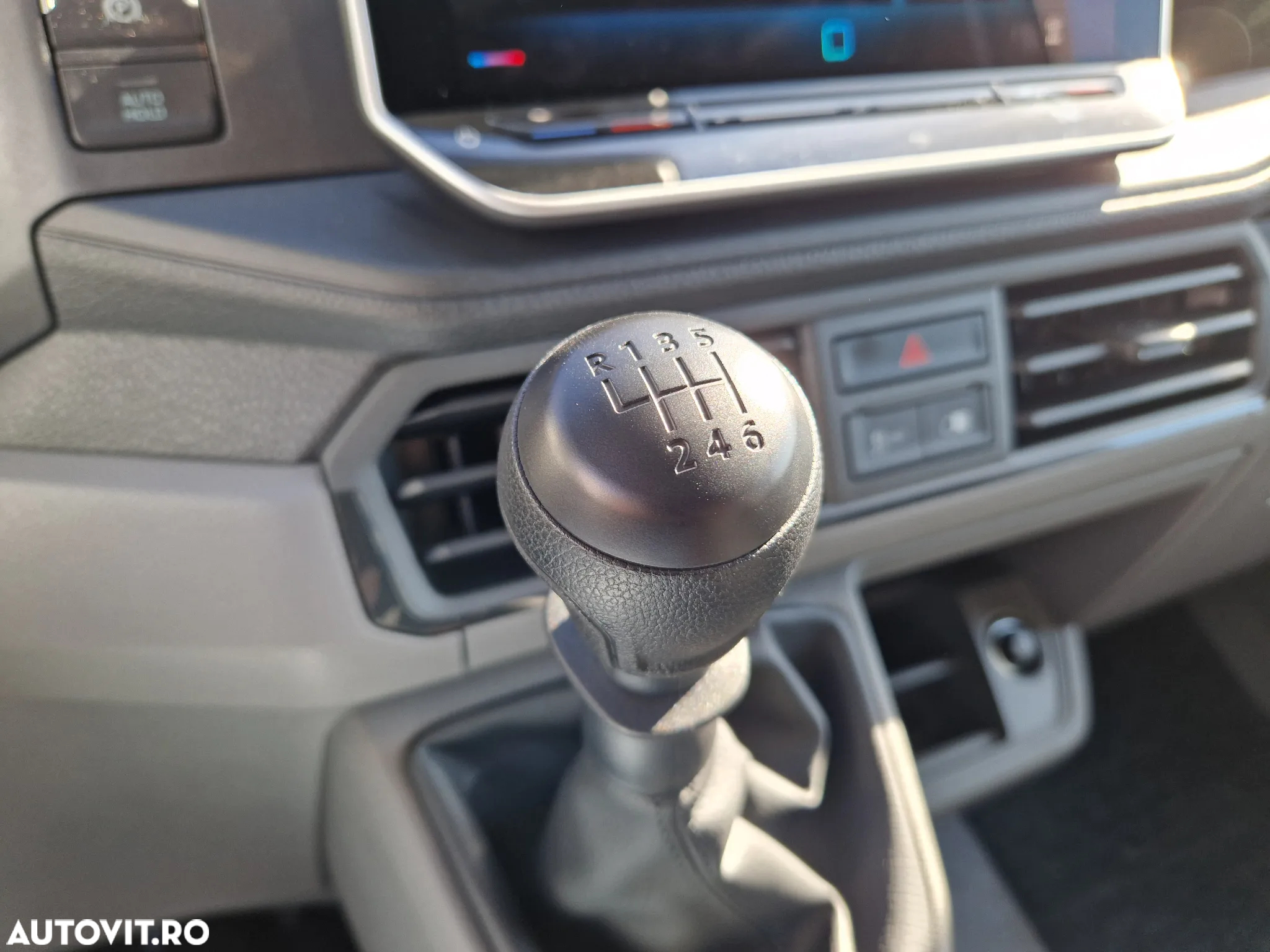 Volkswagen Crafter 3.5 CD Bena L3 FWD 103kW - 20