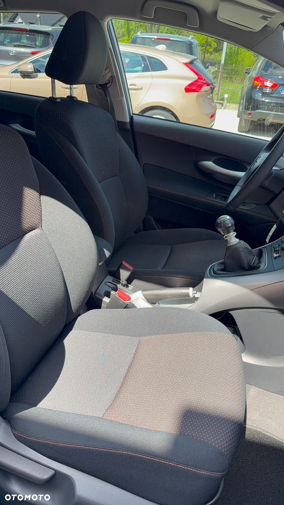 Toyota Auris 1.6 Life+ - 18