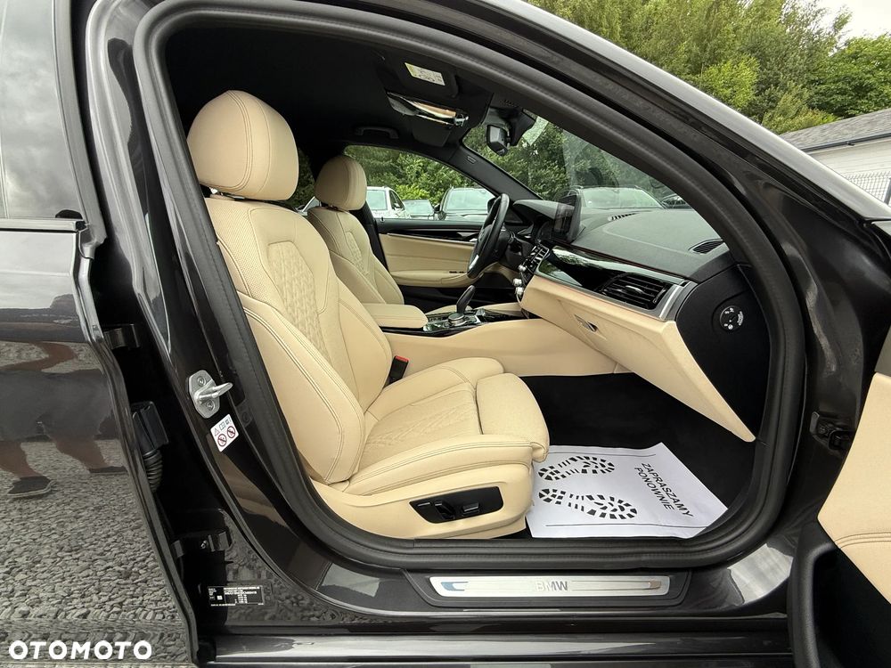 BMW Seria 5 520d Luxury Line - 34