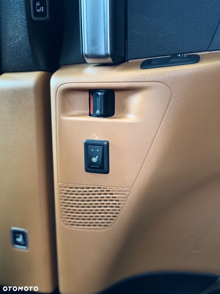 Chrysler Pacifica - 25