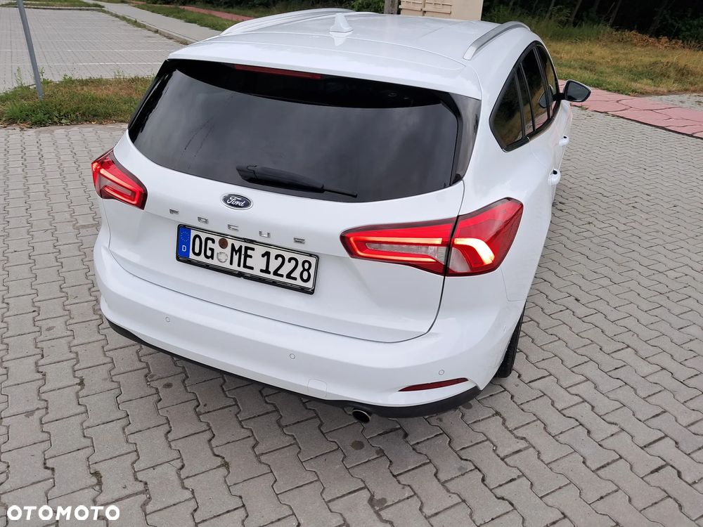 Ford Focus 2.0 EcoBlue Titanium Business - 9