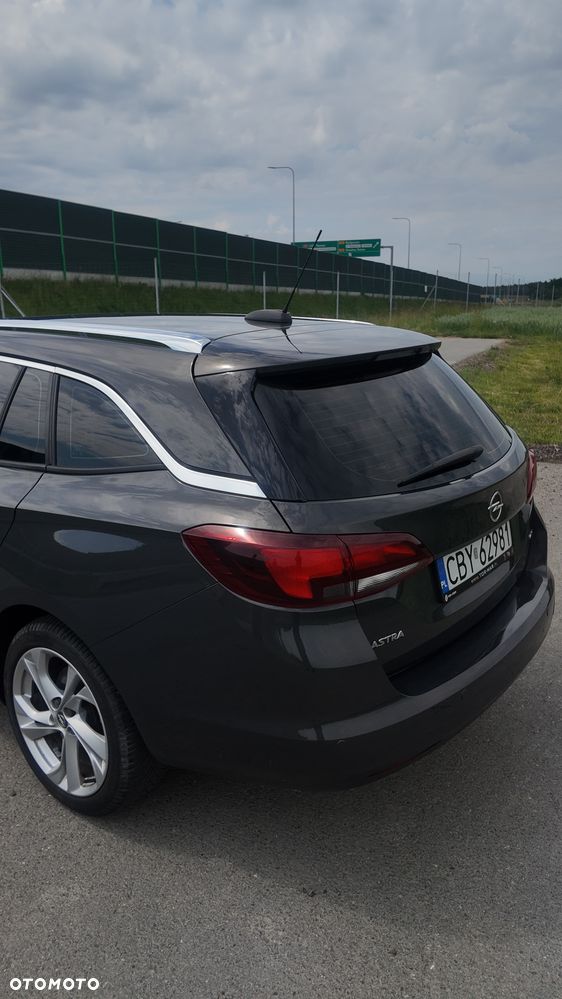 Opel Astra 1.6 CDTI Dynamic - 2