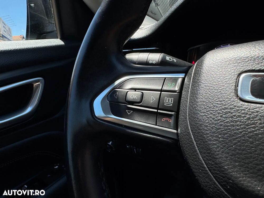 Jeep Compass - 10